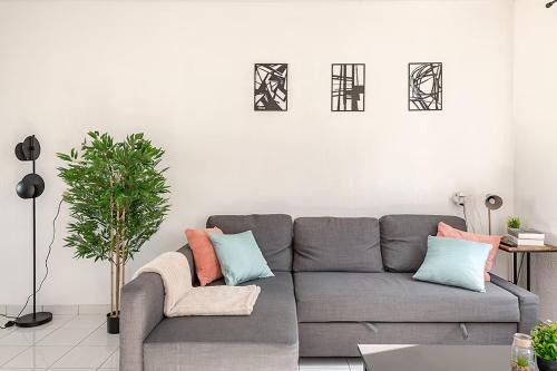 Terneuzen House | Loopafstand van Lokale Winkels en Zeedijk! - Prachtig Vakantiehuis!
