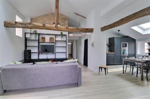 Espelette Apartment | LORBLANC - Apartment Centre Ville - 8 pers