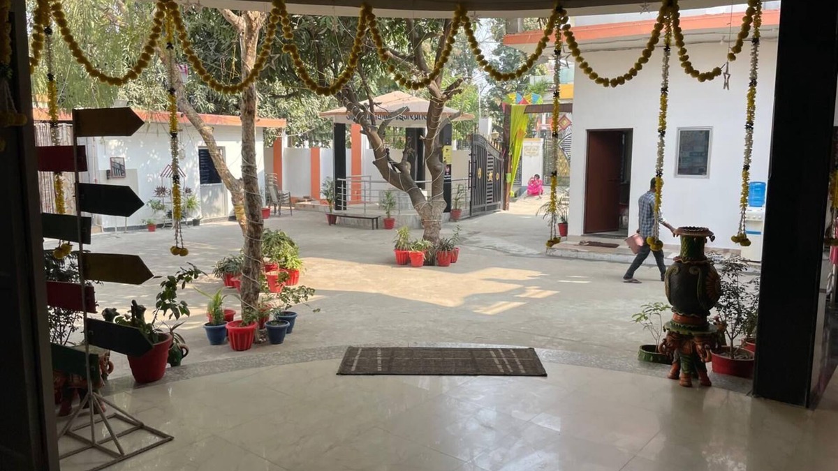 Gorakhpur House | Lord Buddha Guest House
