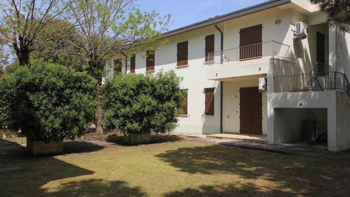 Rosolina Mare Apartment | Lorenza by Interhome