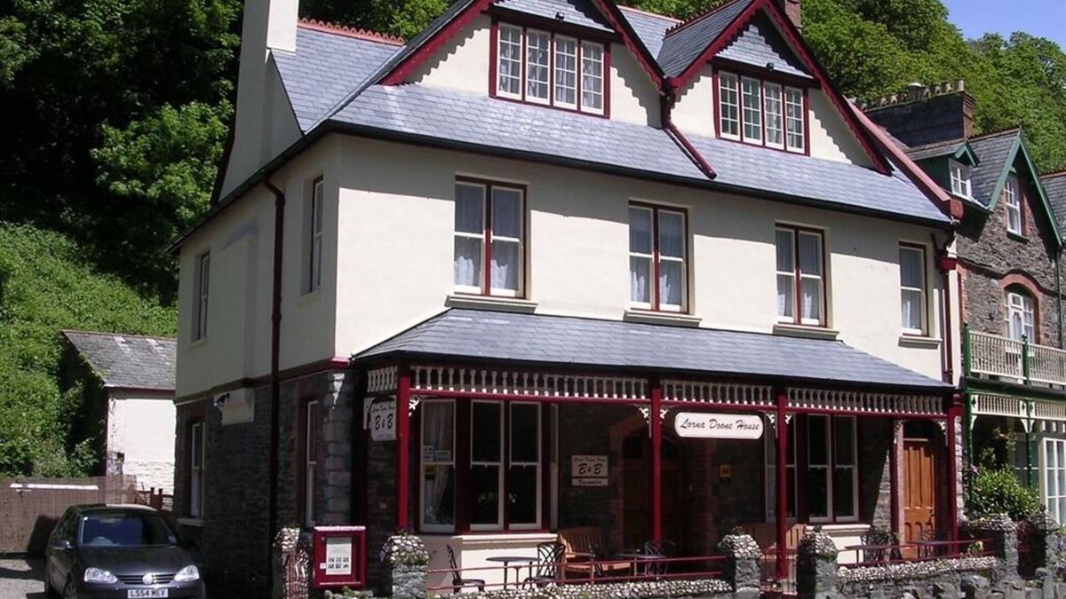 Lynmouth Bed & Breakfast | Lorna Doone House