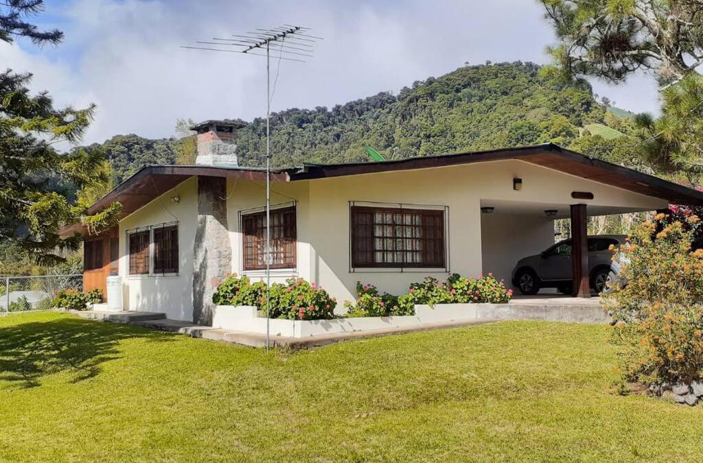 Cerro Punta Ski Chalet | Los Alessandria