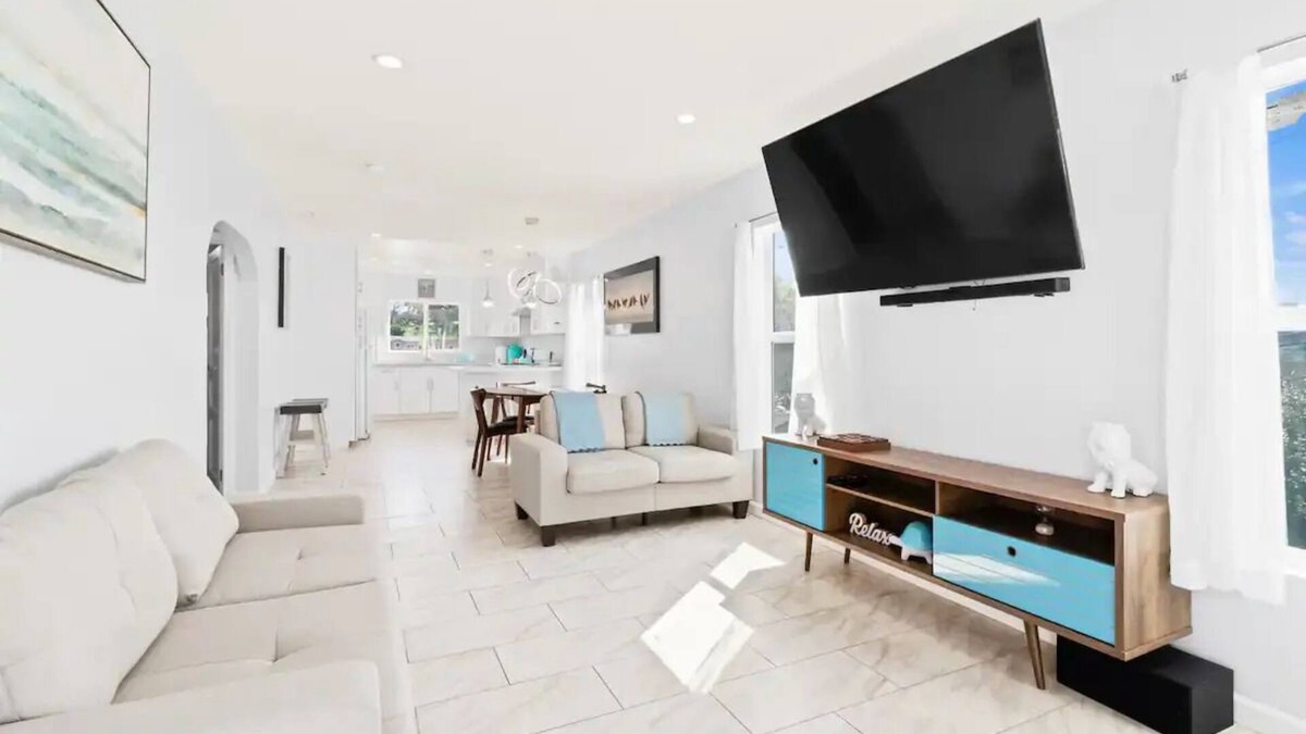 Los Angeles House | Los Angeles Hills Hideawaynn