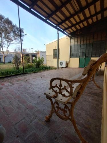 Capilla del Senor House | Los buenos amigos de Felipe Sambucetti