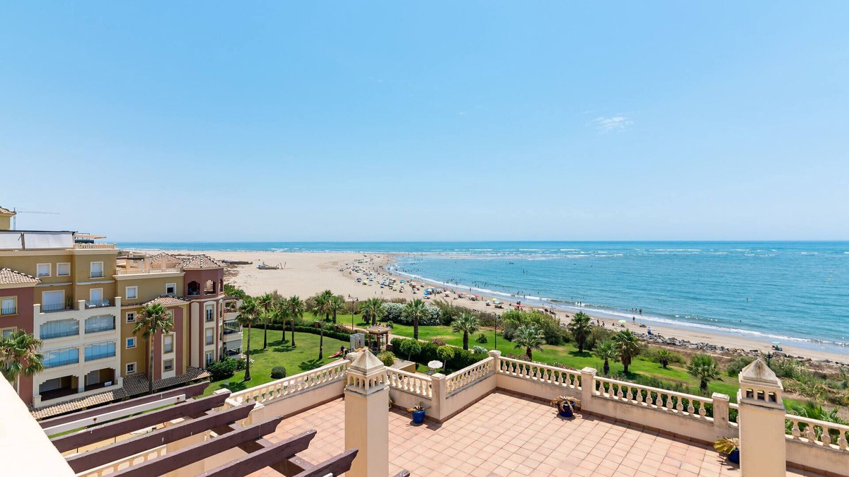 Ayamonte Apartment | Los Cisnes Penthouse - Haraganes Beach HLHC146P86