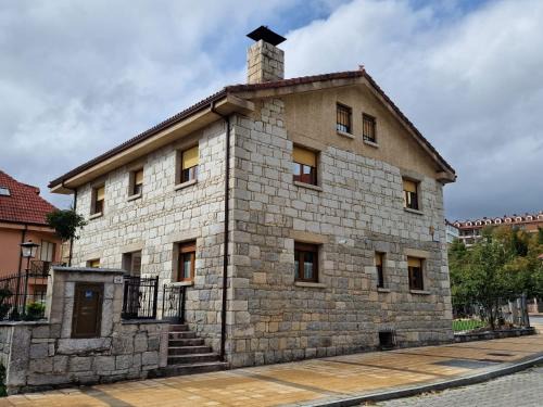 Riano House | Los Kukos Casa Rural