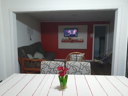 Veintiocho de Noviembre House | Los manzanares, casa histórica