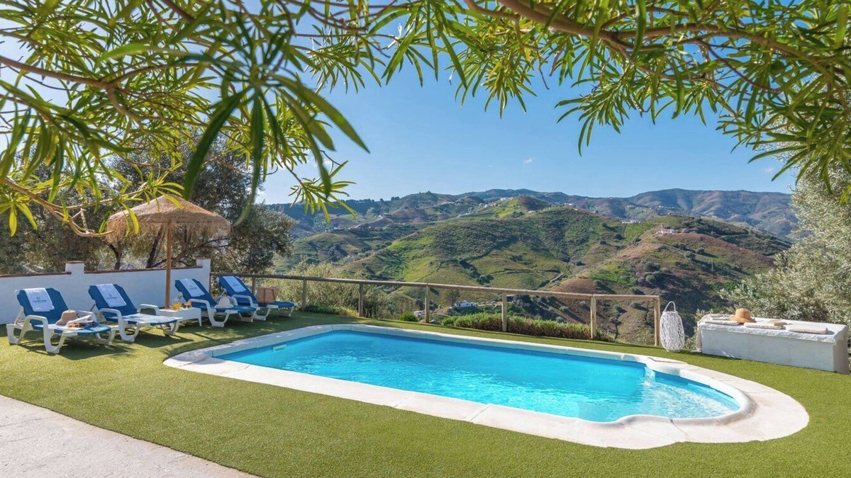 El Borge Villa | Los Olivos de Jaure El Borge by Ruralidays