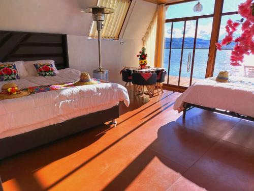 Puno Cabin | Los Uros Alojamiento