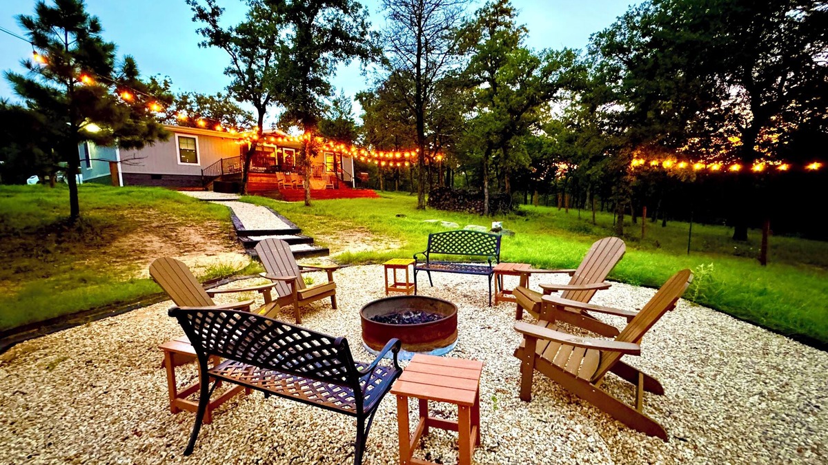 Bastrop County Cabin | Lost Pines Cabin - 15 Acres, Dog Friendly, Hiking, Campfires, Bastrop, COTA