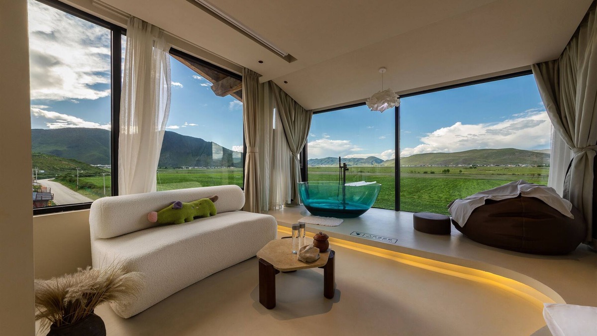 Shangri-La Hotel | LOST VILLA-ff