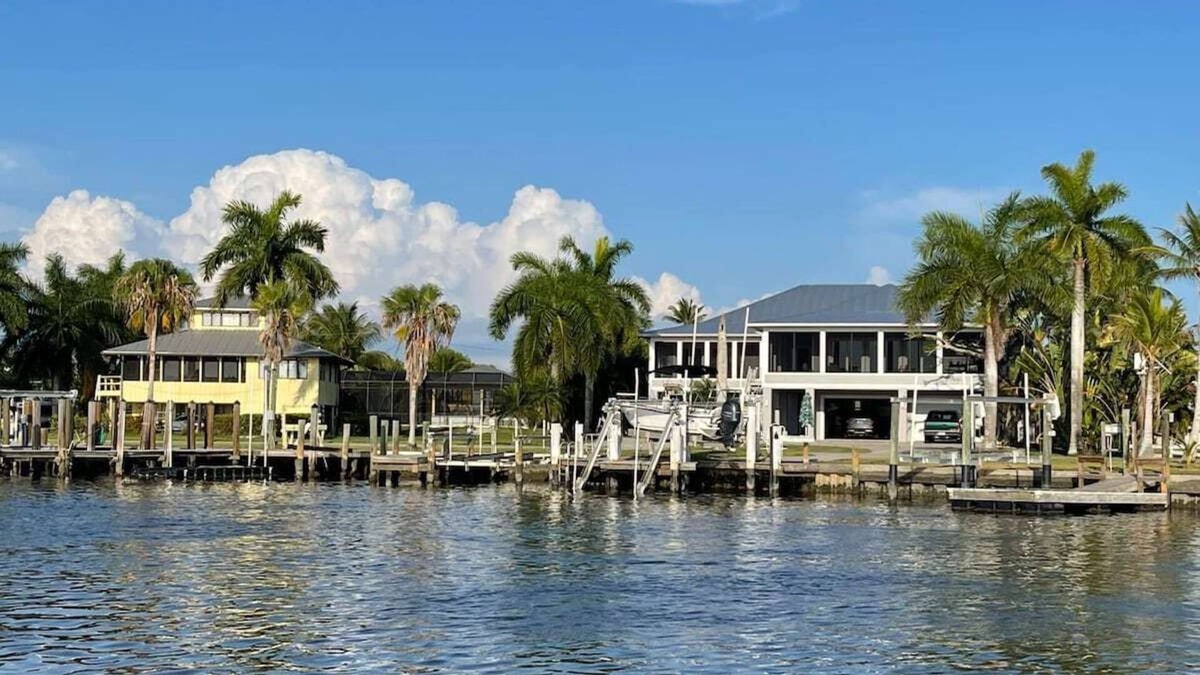 Everglades City House | Lostman's Lodge -Everglades City, Sunset View,Pool