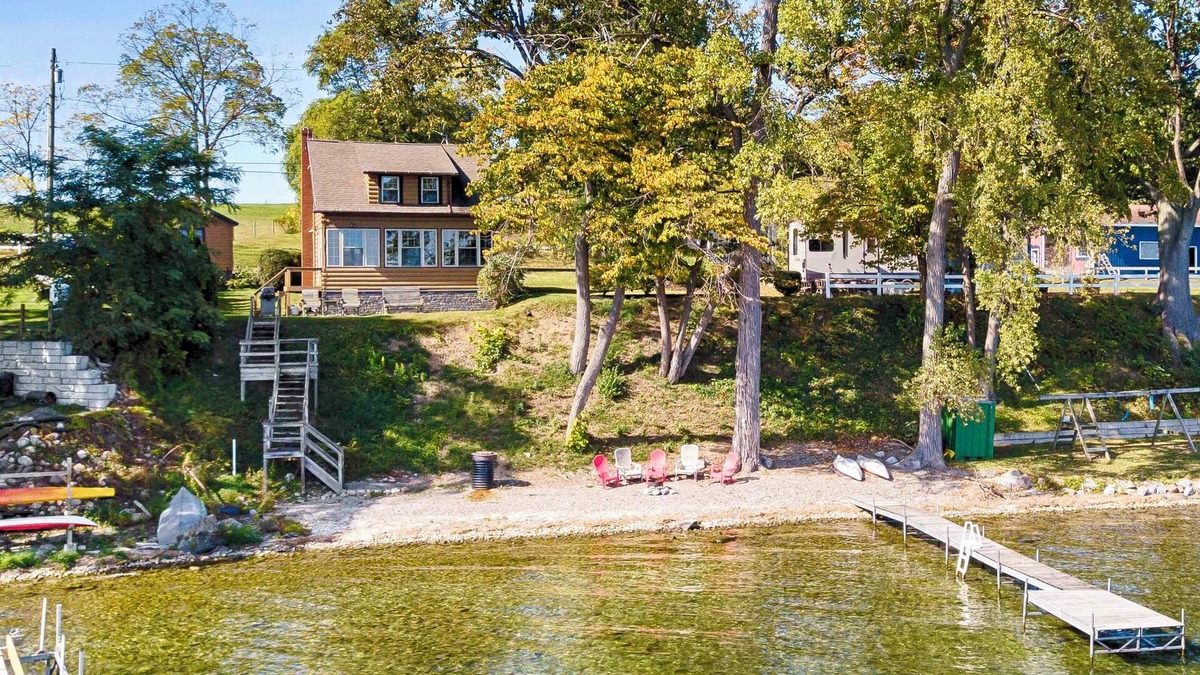 Town of Varick Cottage | Lotta Leisure: Family Retreat