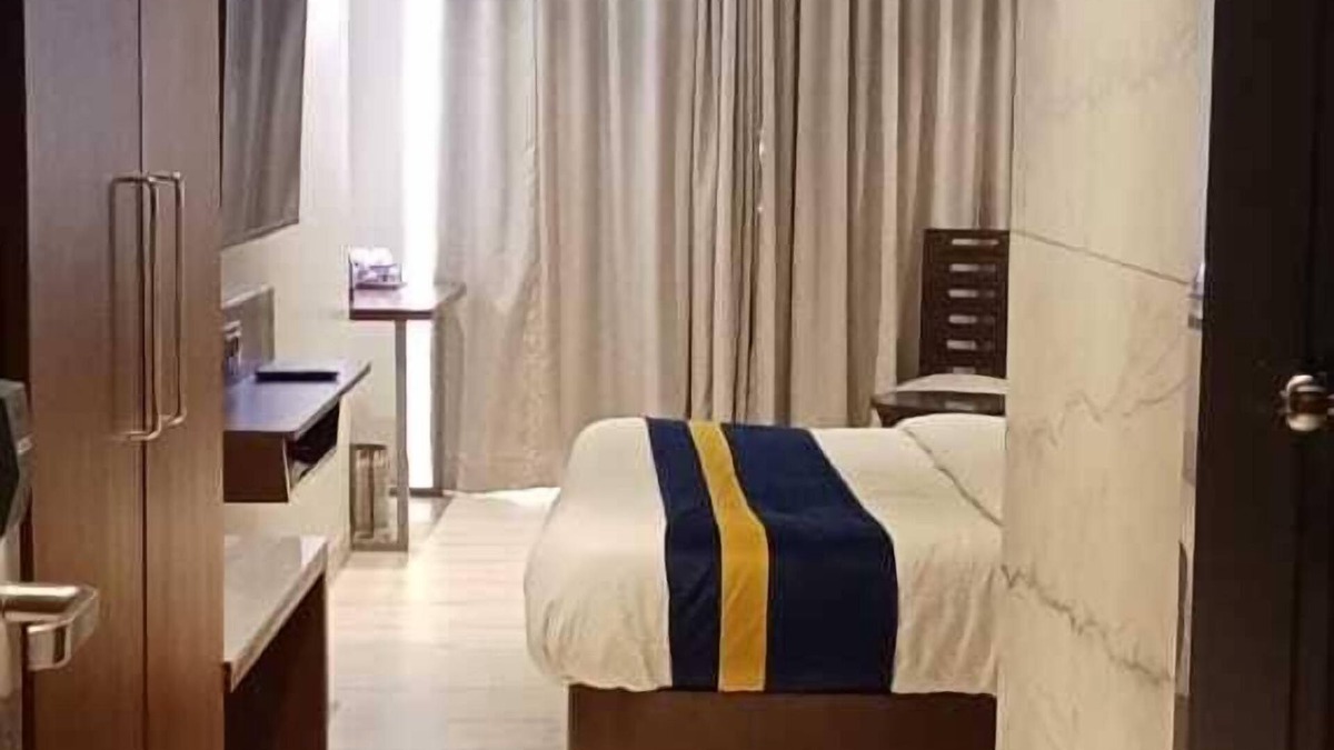 Vasai East Apartment | LOTUS DELUXE ROOMS