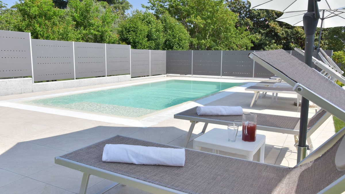 Padenghe sul Garda Apartment | Lotus | Garda Bloom Holiday Apartments at Lake Garda