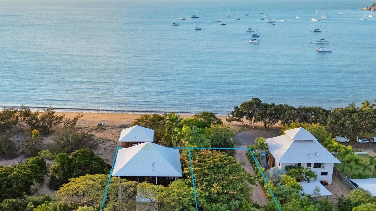 Horseshoe Bay House | Lotus House, Horseshoe Bay