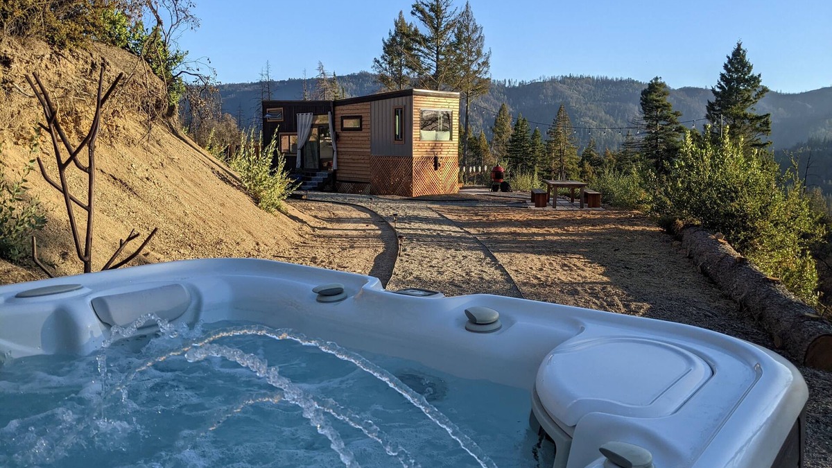 Boulder Creek Cottage | Lotus Tiny Home at The Eyries - Escape, Awe, Inspiration
