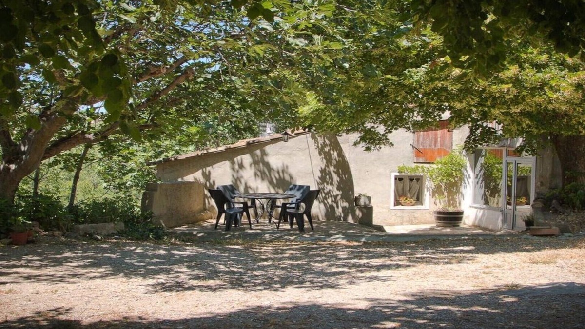 Mollans-sur-Ouveze House | Lou Cabres in old farmhouse, very quiet