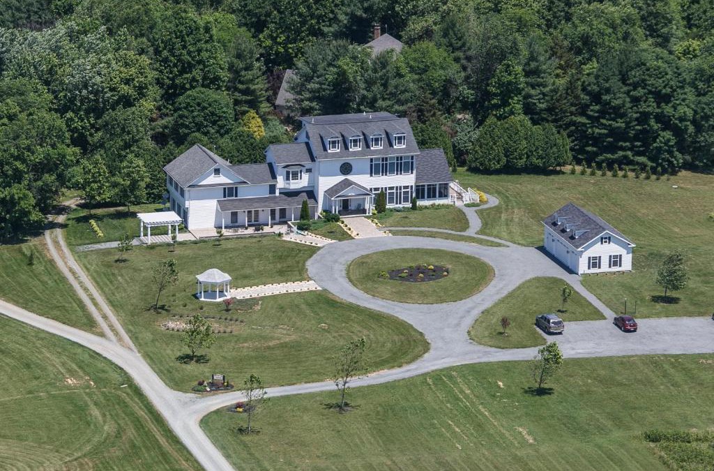 Waterford Bed & Breakfast | Loudoun Valley Manor B&B
