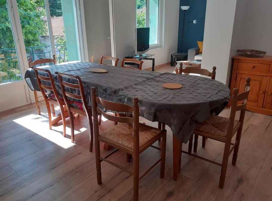 Villefort Apartment | Loue appartement duplex de 90m2 refait à neuf