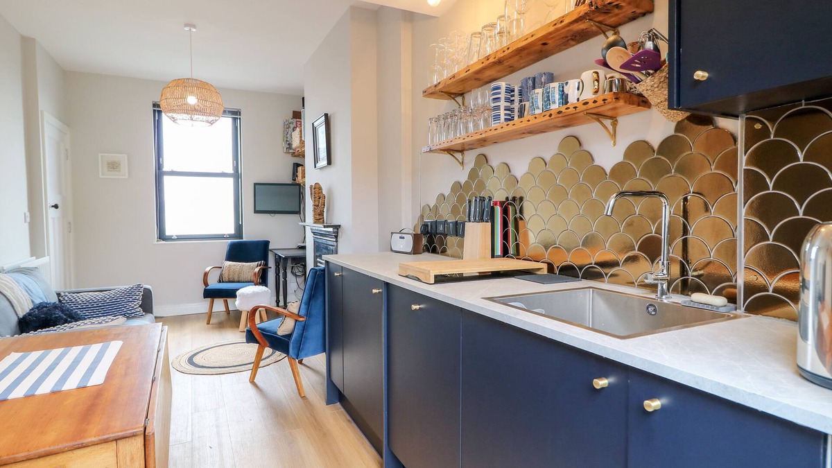 Whiteabbey Cottage | Lough Mill House