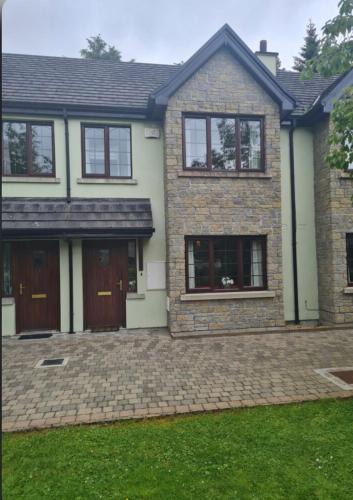 Mohill House | Lough Rinn - Mac Raghnaill Court