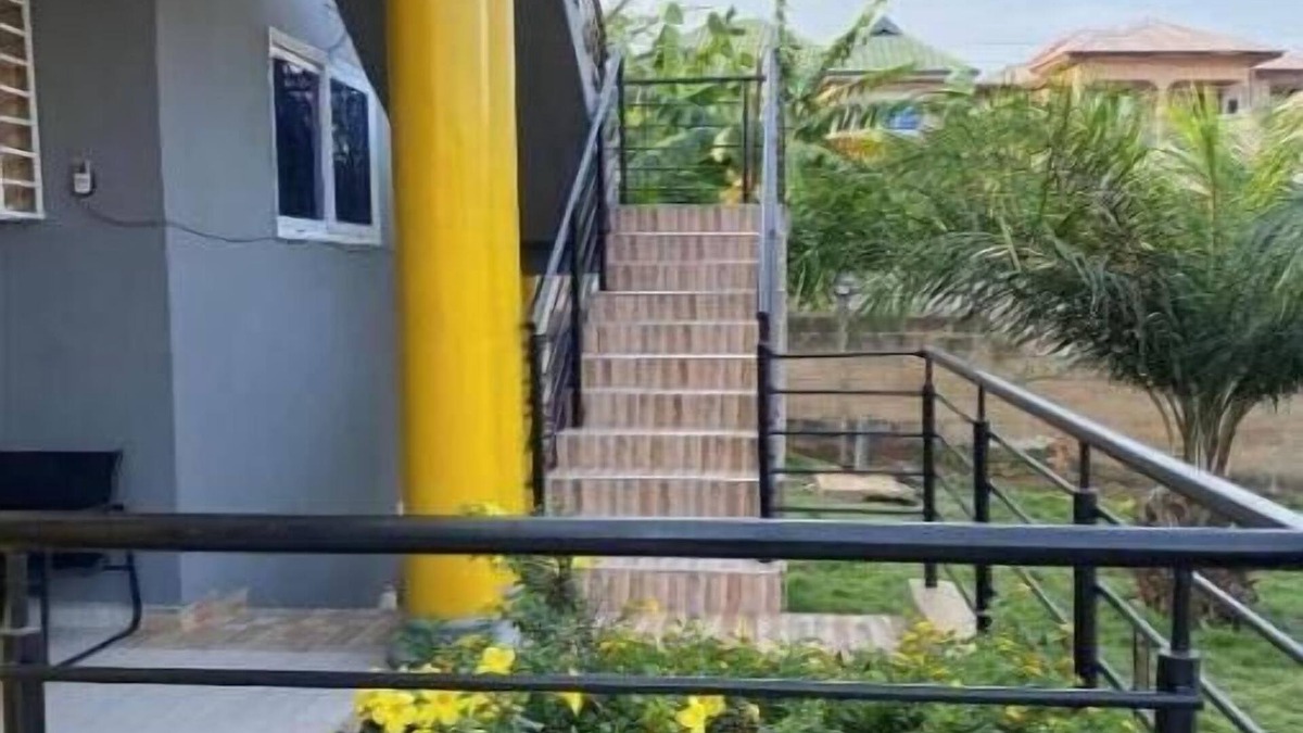 Nungua Apartment | Louis Studio Apartment 8