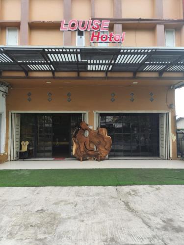 Medan Hotel | Louise Hotel