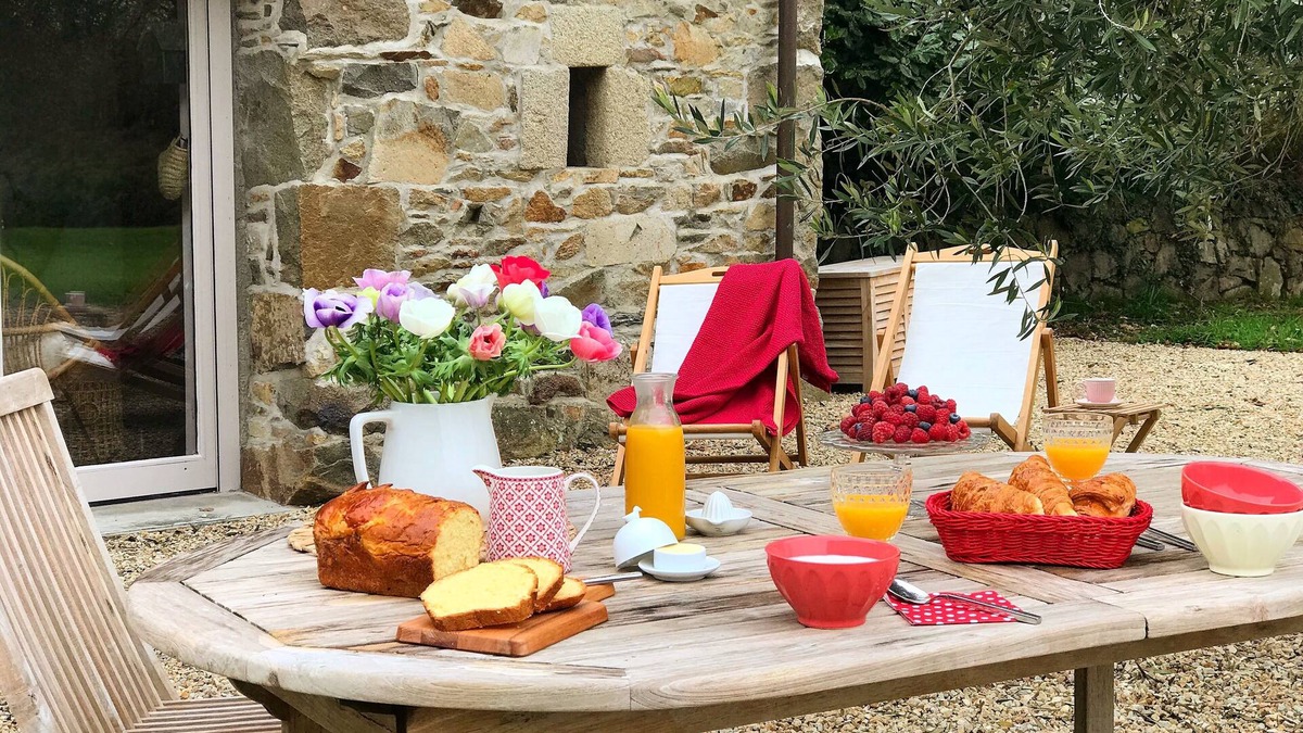 Saint-Quay-Perros House | Louison's house, cozy cottage on the pink granite coast