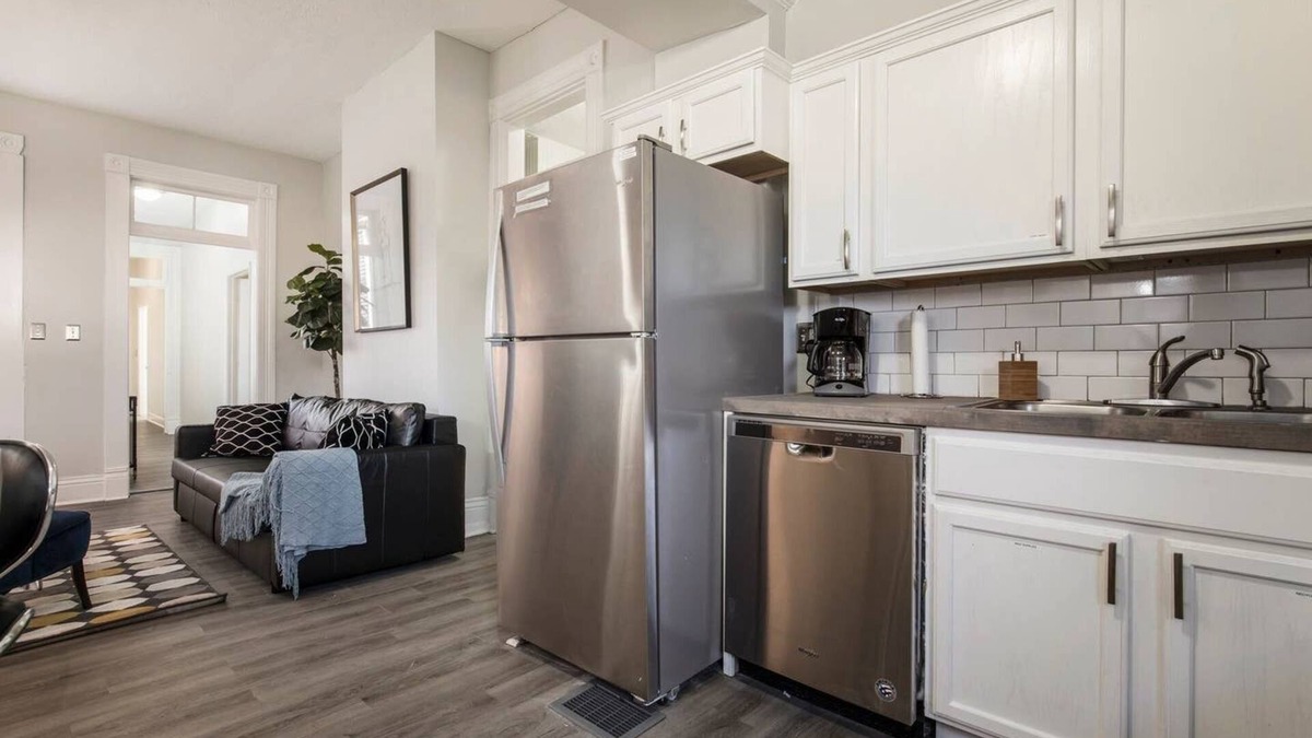 Merriwether House | Louisville Dream House 4BR/2BA by CozySuites