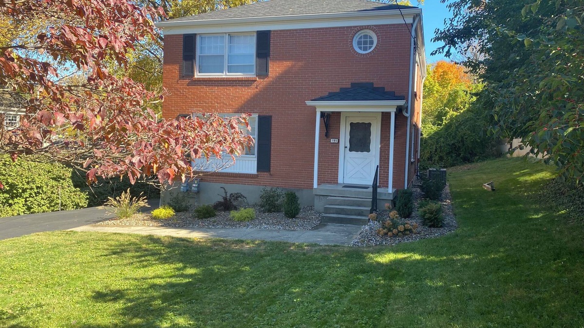 Crescent Hill Condo | Louisville GEM, newly furnished, super clean, in a safe trendy area
