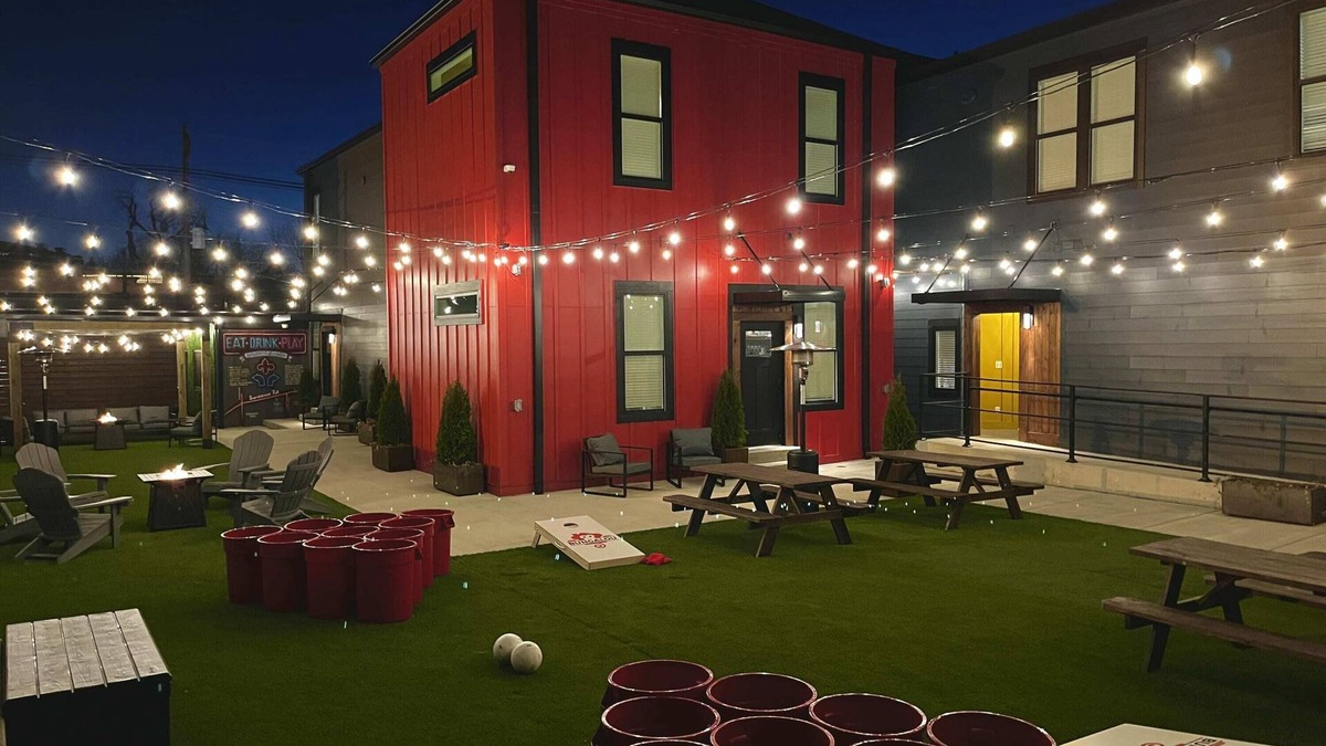 Cherokee Triangle Apartment | LouLounge Studio @ Bungalou + Bourbon Bar + Gameyard