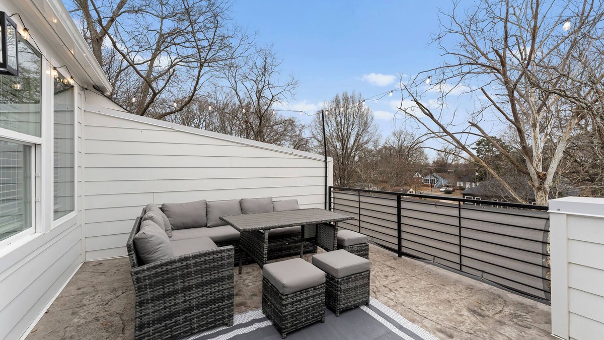 Charlotte House | Lounge in LoSo - South End Charlotte