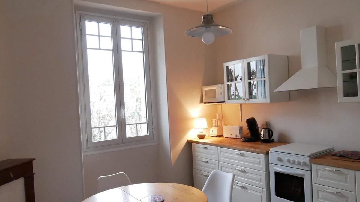 Lourdes Apartment | Lourdes Independent character apartment ground floor near downtown