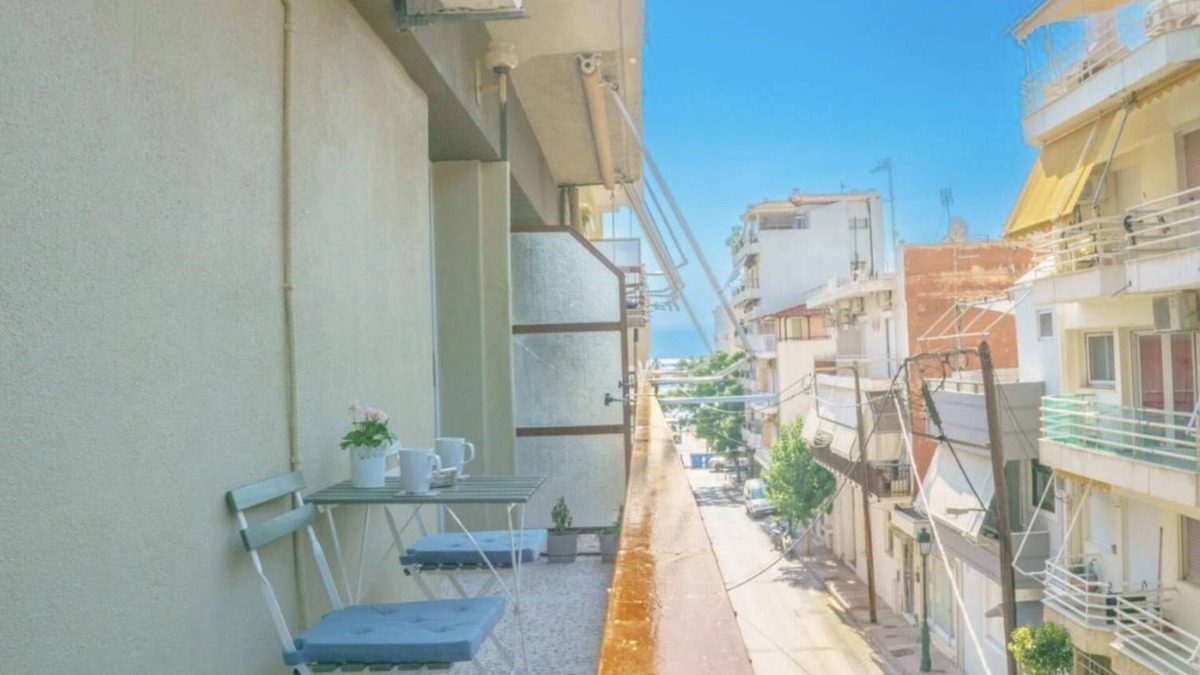 Loutraki Apartment | Loutraki Coastal Apartment Retreat