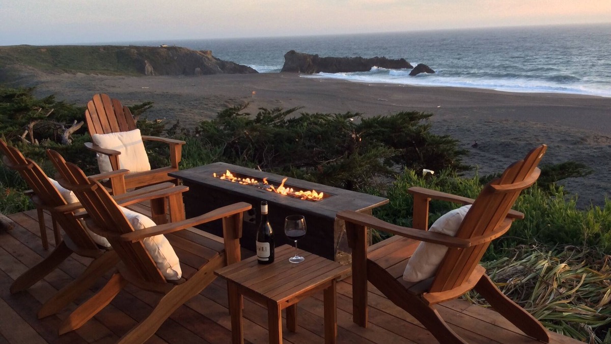 Bodega Bay House | Louw Tide - Modern home, ocean front, spanning views.