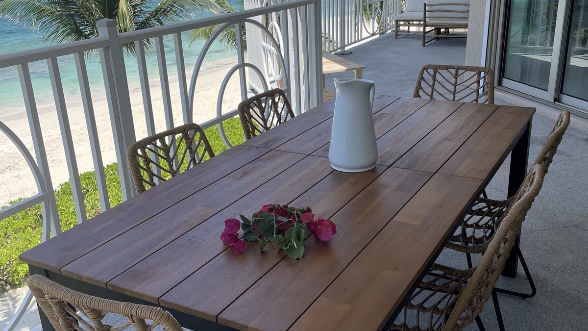 Westwind Apartment | Love beach Condo 3 BR Nassau