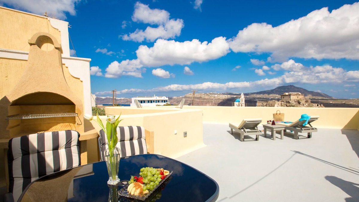 Akrotiri Villa | Love Nest villa