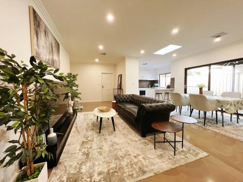 Felixstow Villa | Love of Angels - Quiet & Cozy House Near City