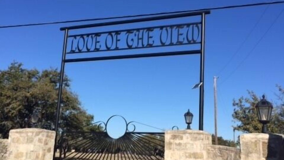 Paluxy Cottage | Love of the View - Glen Rose Luxury Cottage