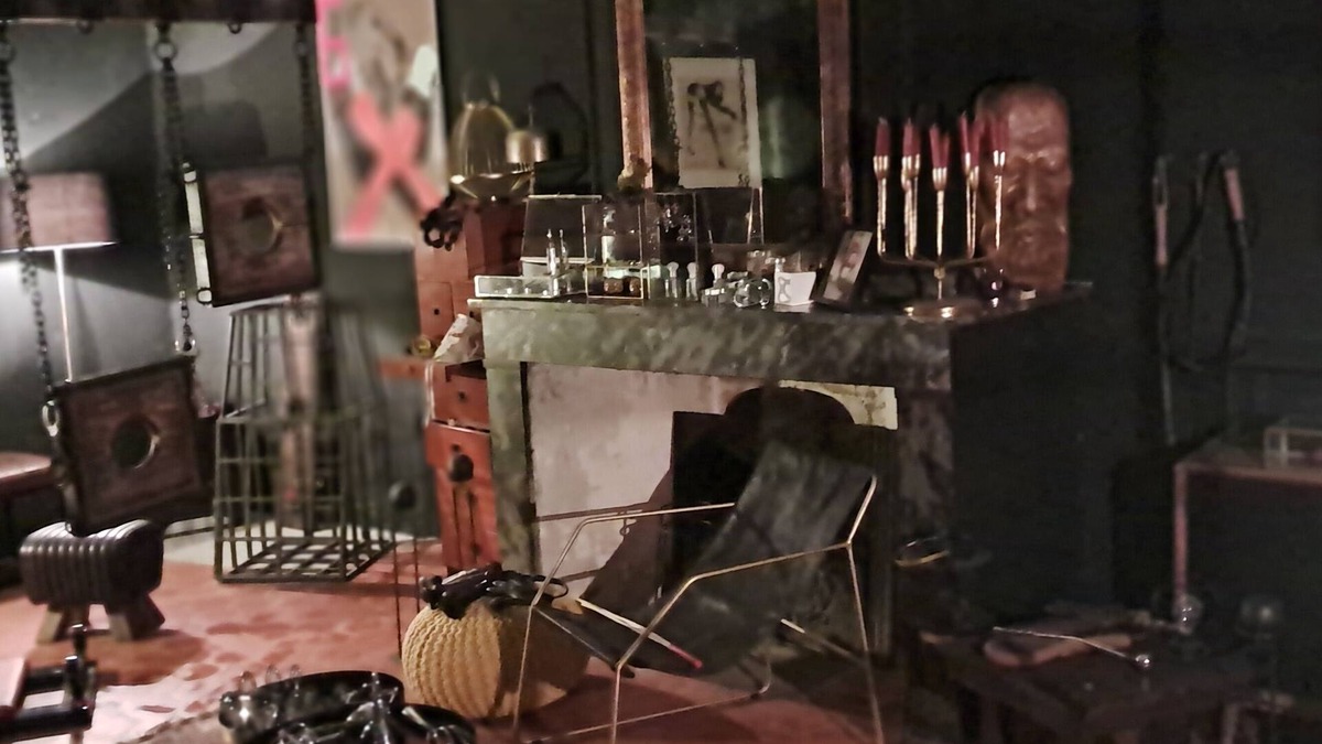 Saint-Jean Bed & Breakfast | Love room Perpignan - secret room - room 50 nuances de grey