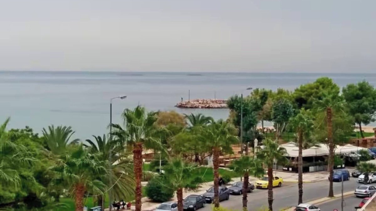 Varkiza Apartment | Loveliest Place At AthensRivieranVari,Greece