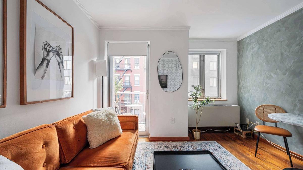 Chelsea Apartment | Lovely 1-Bed w/Balcony, elevator bld