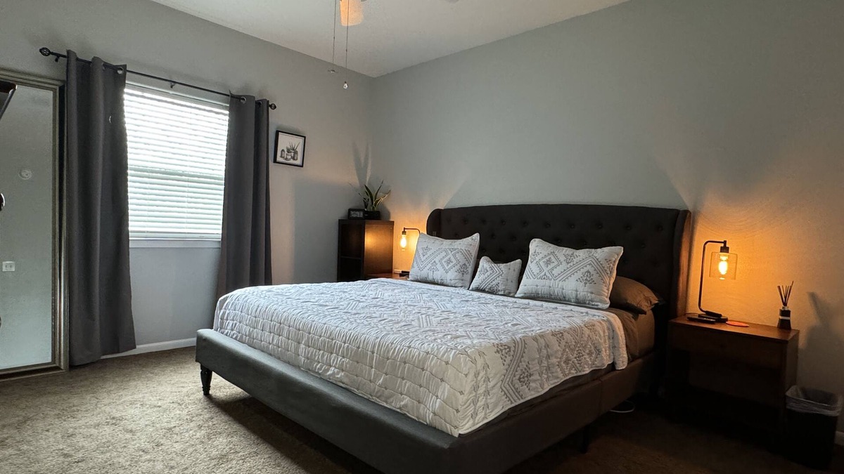 Pearland Apartment | Lovely 1 bedroom apartment Pearland - Wi-Fi - Roku TV