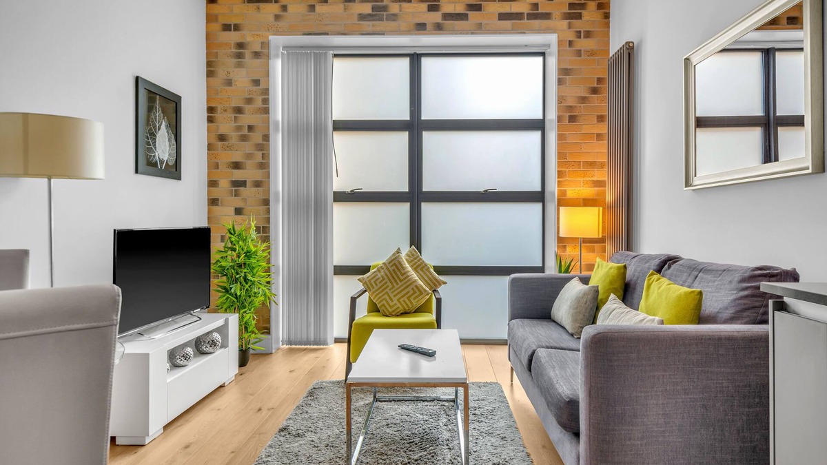 St. Pancras and Somers Town Apartment | Lovely 1 Bedroom Apartment in Regents Park London by MySquare