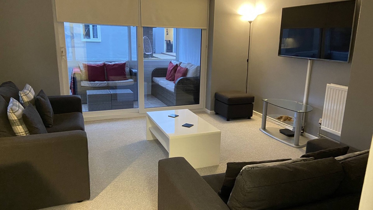 Hythe Apartment | Lovely 1 Bedroom Ground Floor Apartment max 4 per