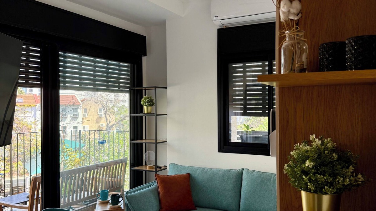 Tel Aviv Apartment | Lovely 1-bedroom apartment in The best location