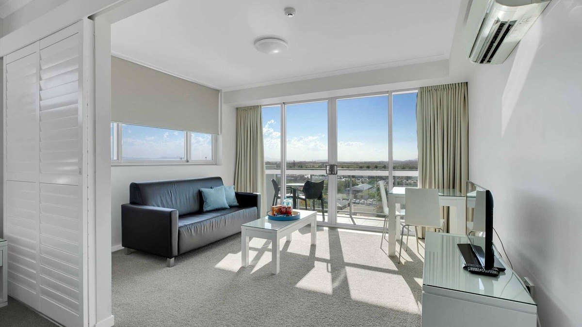 Mackay Apartment | Lovely 1-bedroom in the Heart of Mackay w/Pool