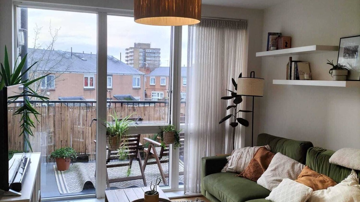 Shacklewell Apartment | Lovely 2 bed, 2 bath apartment in East London
