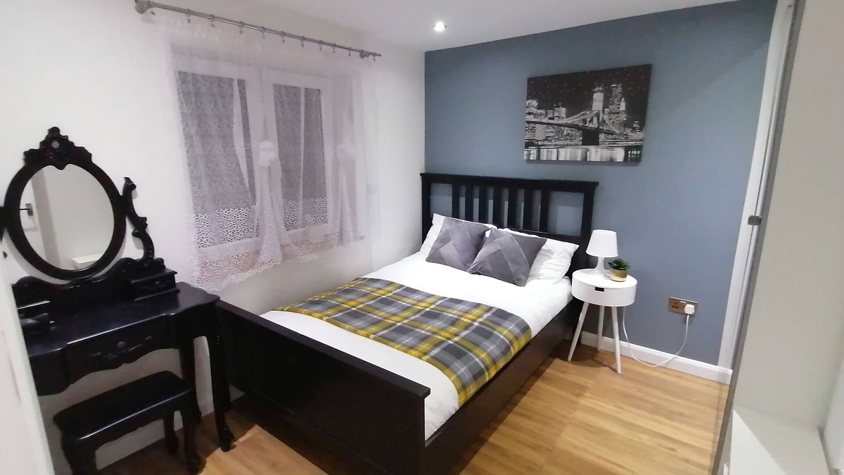 Wyken Apartment | Lovely 2-Bed Apartment in Coventry